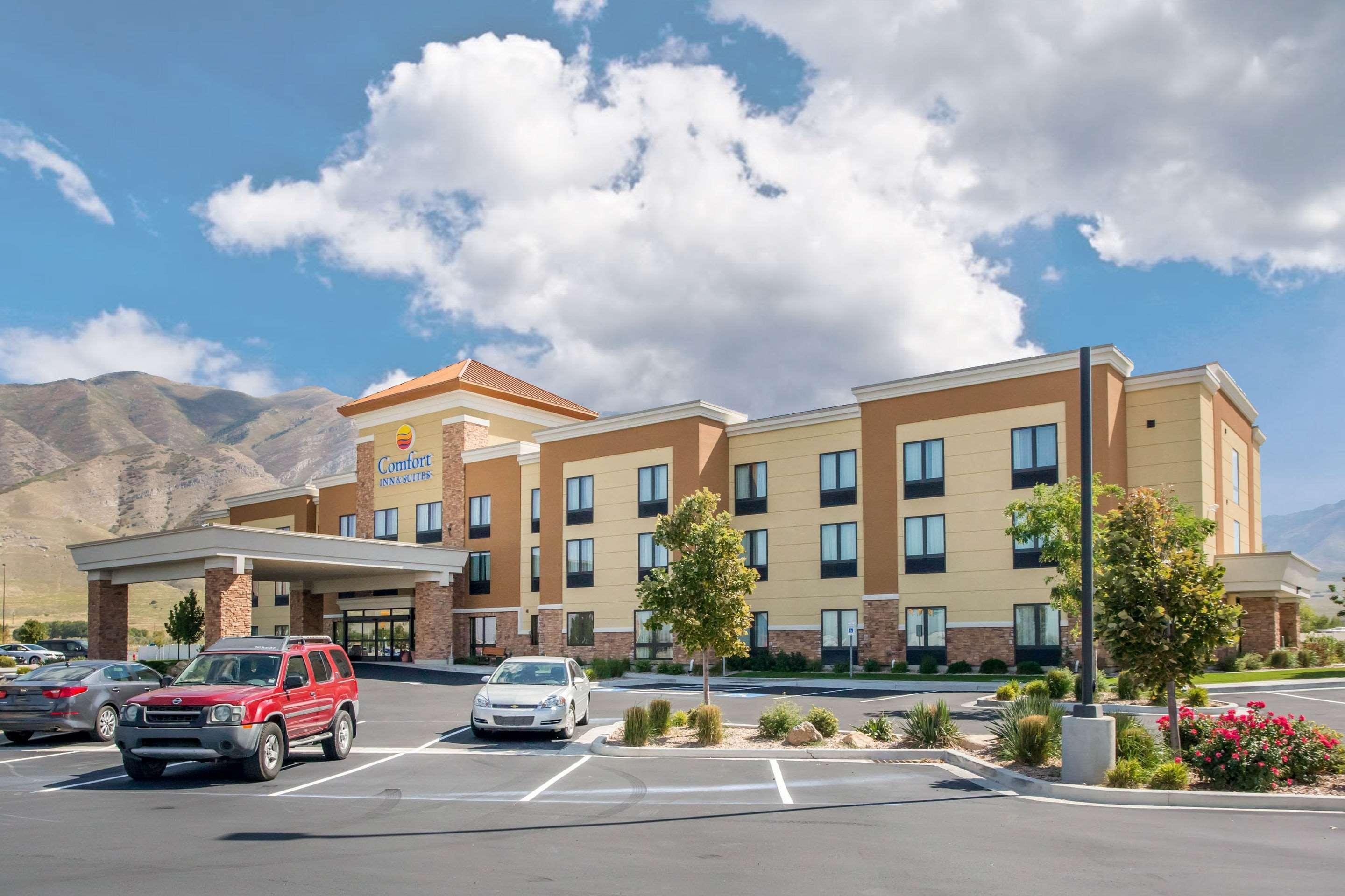 Comfort Inn & Suites Tooele-Salt Lake City Exterior photo